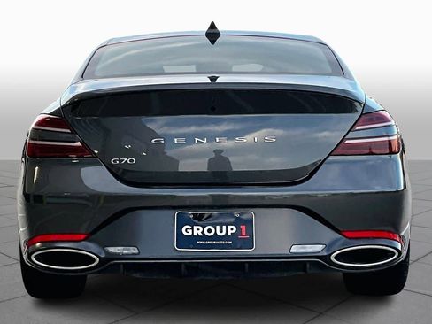 Used 2025 Genesis G70 2.5T image 4