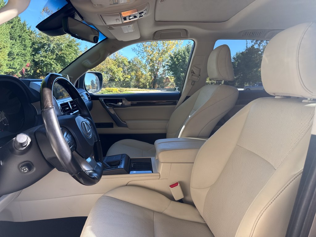 Used 2023 Lexus GX 460 Premium w/ Premium Plus Package AWD/4WD image 11