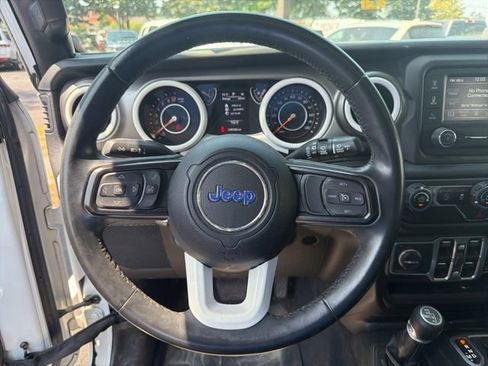 Used 2018 Jeep Wrangler Unlimited Sport S AWD/4WD image 11