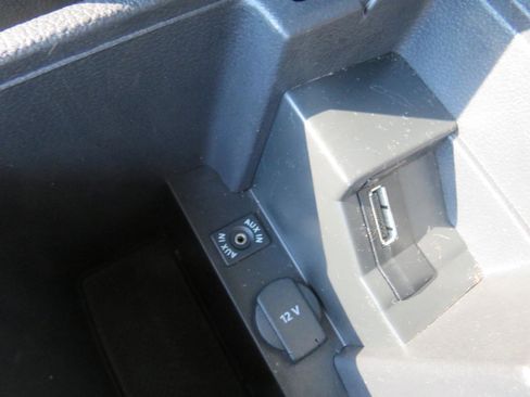 Used 2013 Volkswagen Passat TDI SEL Premium image 24