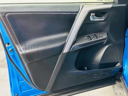 Used 2016 Toyota RAV4 XLE image 28