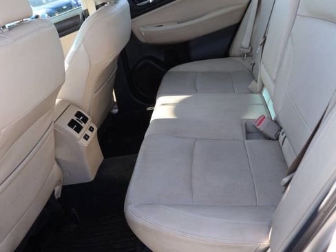 Used 2015 Subaru Legacy 2.5i Limited AWD/4WD image 17