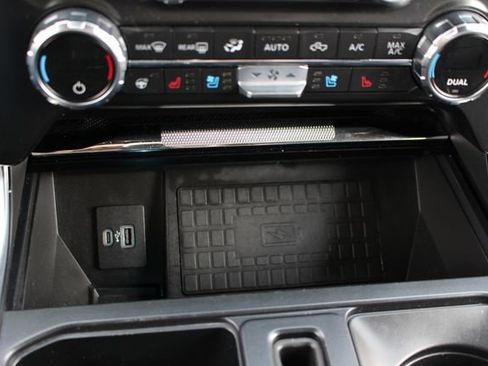 Used 2021 Ford F150 Raptor w/ Equipment Group 801A High AWD/4WD image 29