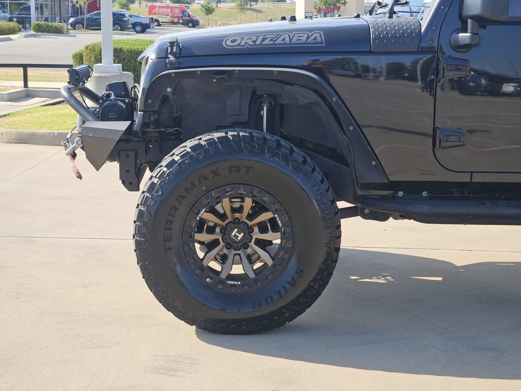 Used 2018 Jeep Wrangler Unlimited Sahara w/ Max Tow Package AWD/4WD image 10
