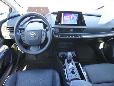 Used 2024 Toyota Prius XLE AWD/4WD image 2