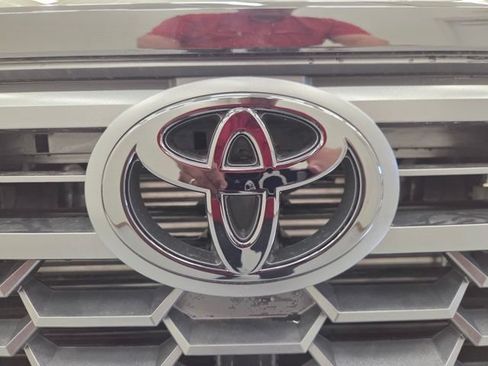 New 2026 Toyota Tacoma TRD Off-Road AWD/4WD image 12