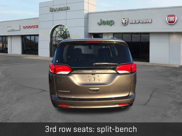 Used 2021 Chrysler Voyager Lxi FWD image 3