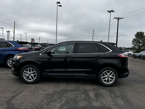 Used 2024 Ford Edge SEL AWD/4WD image 2