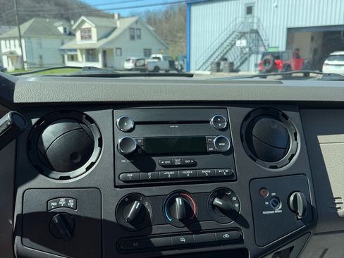 Used 2010 Ford F250 XLT AWD/4WD image 7