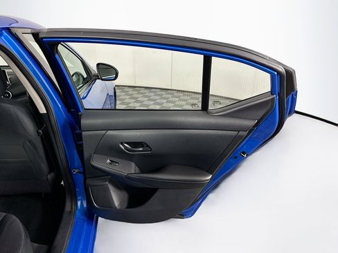 Used 2024 Nissan Sentra SV FWD image 28