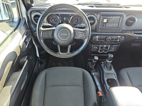 Used 2022 Jeep Wrangler Unlimited Sport image 11
