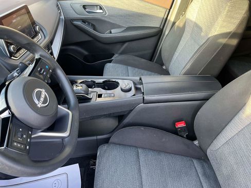 Certified 2023 Nissan Rogue SV image 20