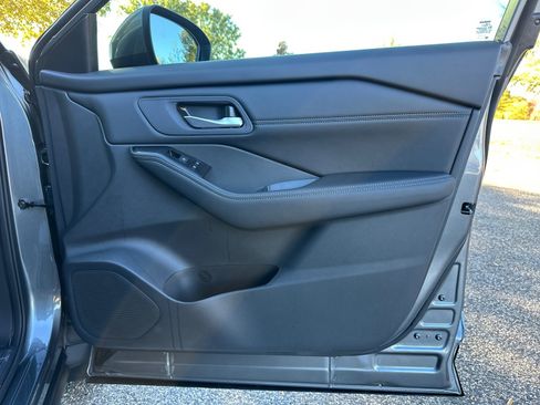 New 2026 Nissan Rogue SV w/ SV Premium Package image 14