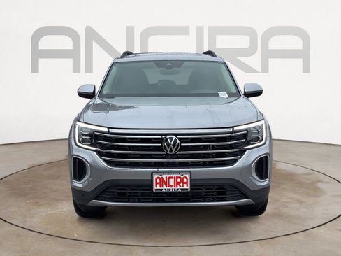 New 2025 Volkswagen Atlas SE FWD image 3