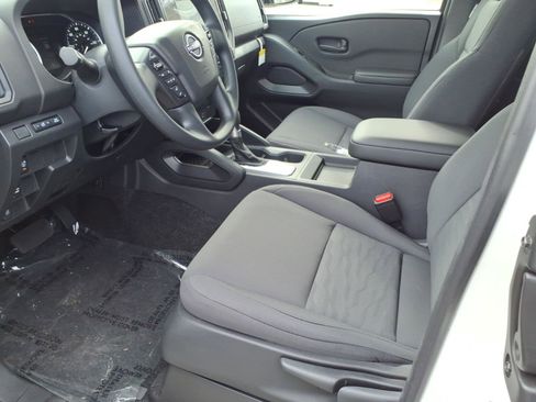 New 2026 Nissan Frontier S image 7