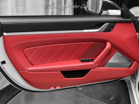 Used 2024 Porsche 911 Cabriolet image 36