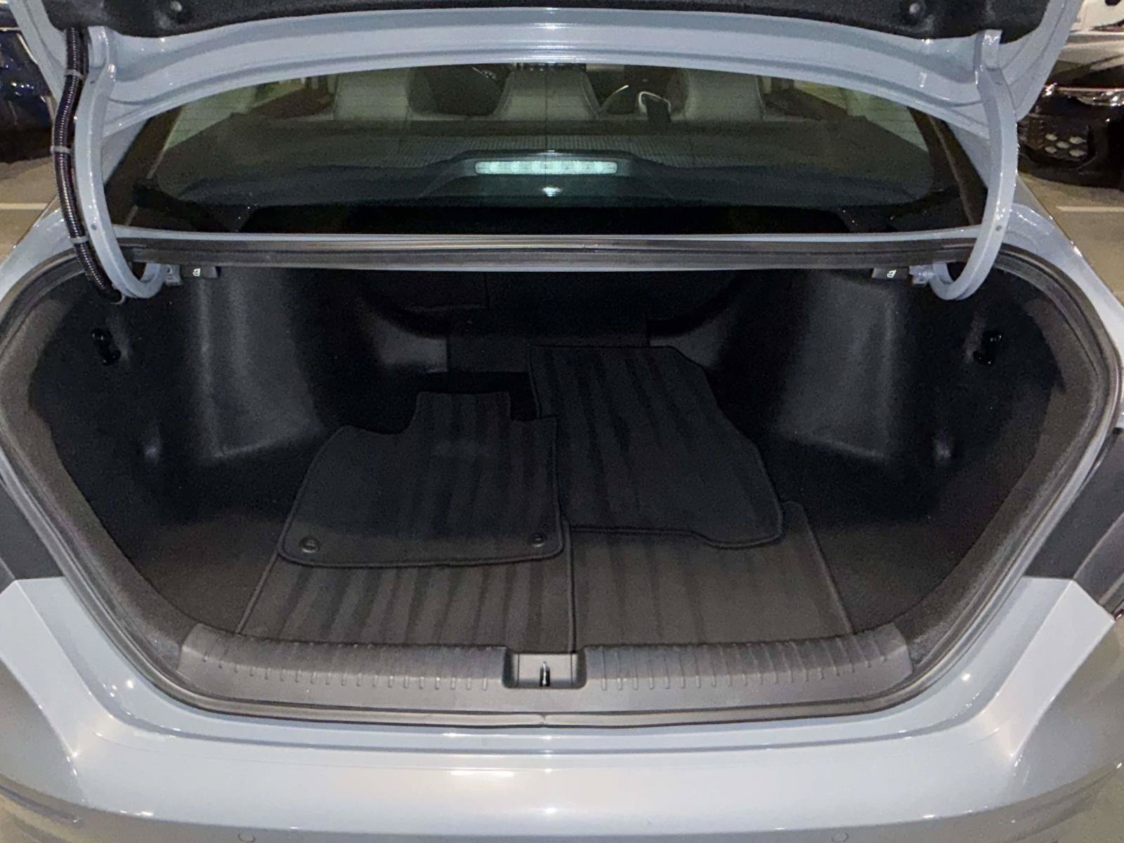 Used 2023 Honda Accord EX-L image 17