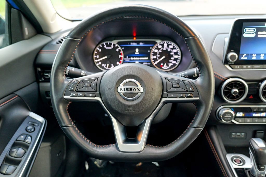 Used 2023 Nissan Sentra SR w/ SR Premium Package FWD image 41