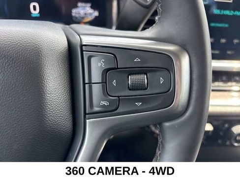 Used 2025 Chevrolet Silverado 2500 LTZ w/ LTZ Convenience Package image 9