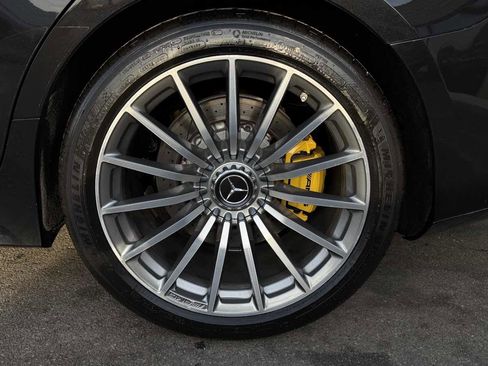 Used 2019 Mercedes-Benz AMG GT 63 image 9