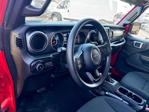Used 2021 Jeep Wrangler Unlimited Sport image 10