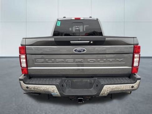 Used 2022 Ford F250 Lariat w/ Chrome Package image 3