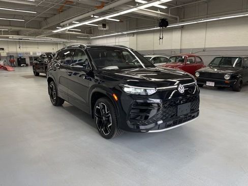 New 2026 Volkswagen Tiguan SEL R-Line AWD/4WD image 5