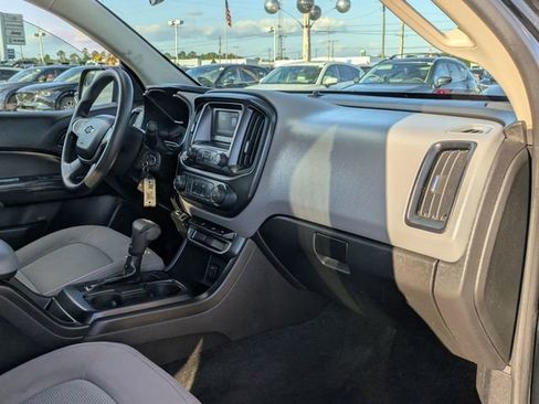 Used 2017 Chevrolet Colorado W/T w/ WT Convenience Package image 28