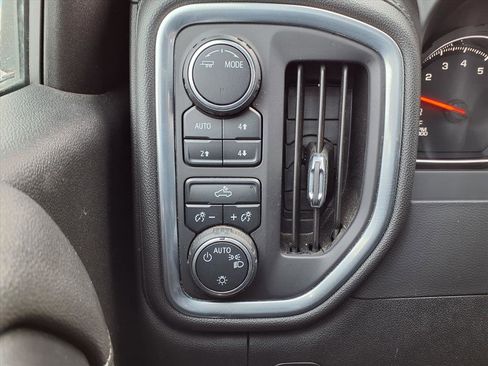 Used 2020 Chevrolet Silverado 1500 LT w/ All-Star Edition image 18