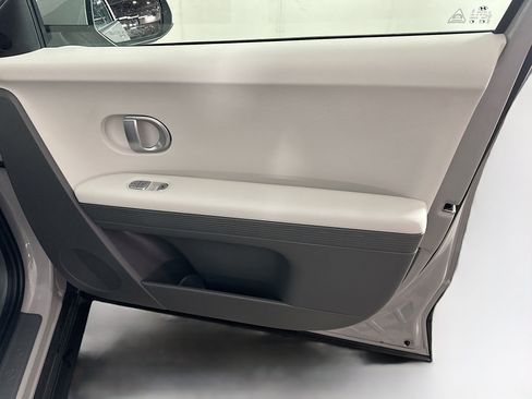 Used 2024 Hyundai Ioniq 5 SEL image 32