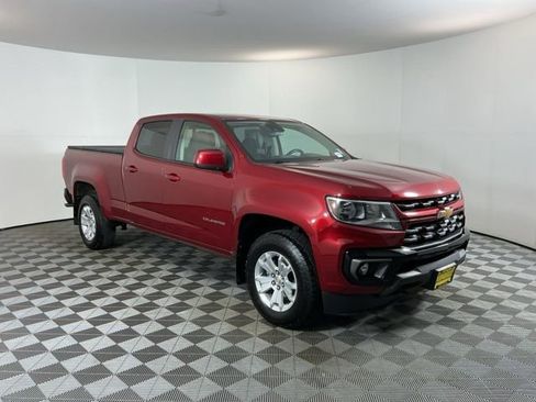 Used 2021 Chevrolet Colorado LT w/ Safety Package AWD/4WD image 3