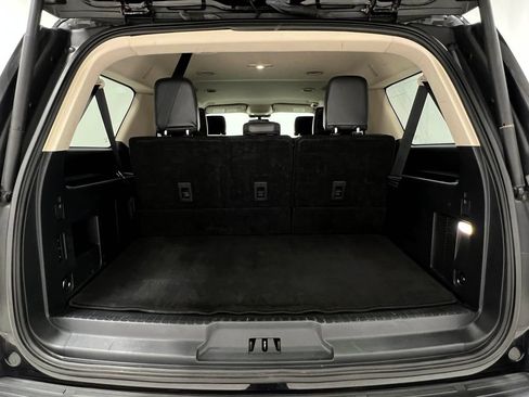 Used 2022 Ford Expedition Max XLT w/ Livery Package AWD/4WD image 28