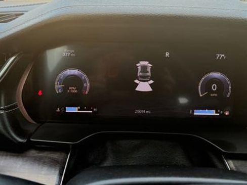 Used 2023 Jeep Grand Cherokee Limited w/ Luxury Tech Group II image 17