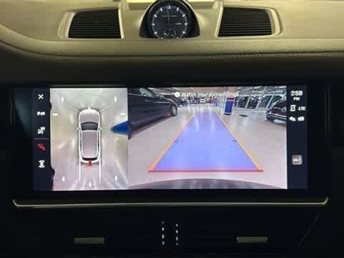 Used 2023 Porsche Cayenne Turbo image 19