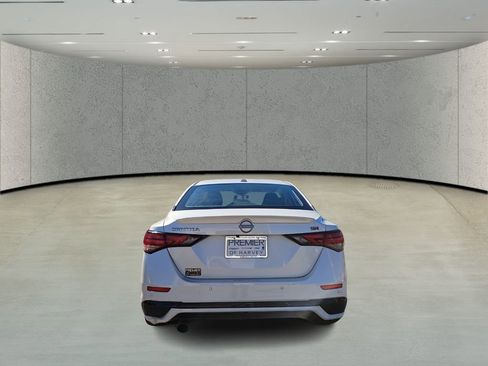 Used 2024 Nissan Sentra SR w/ Lighting Package image 5
