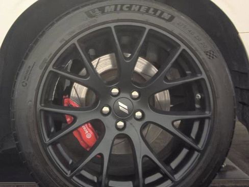 Used 2019 Dodge Challenger R/T Scat Pack w/ Dynamics Package RWD image 10