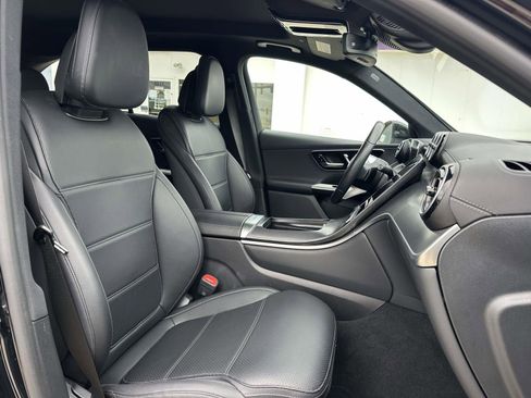 Used 2024 Mercedes-Benz GLC 300 image 10