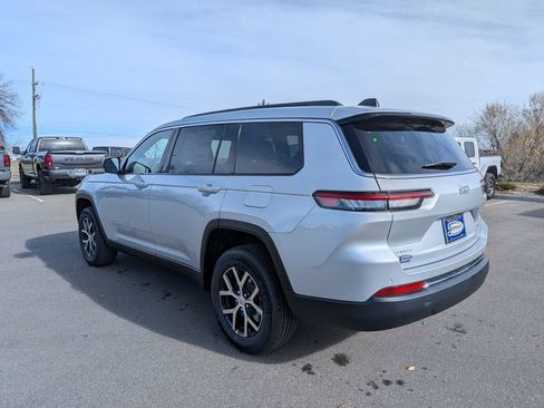 New 2025 Jeep Grand Cherokee L Limited w/ Trailer Tow Package image 4