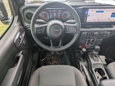 New 2025 Jeep Wrangler Unlimited Rubicon image 14