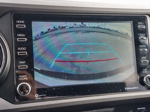 Certified 2022 Toyota Tacoma TRD Off-Road w/ Technology Package image 28