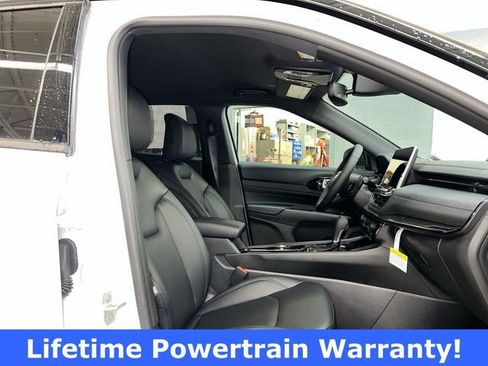 New 2026 Jeep Compass Limited image 19