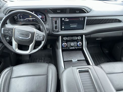 Used 2022 GMC Yukon XL Denali image 21
