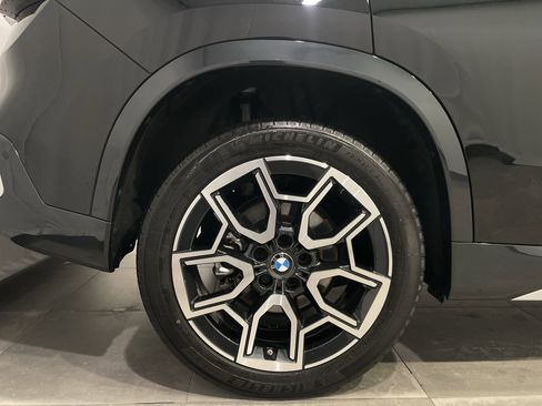 Used 2025 BMW X1 xDrive28i w/ Convenience Package image 9