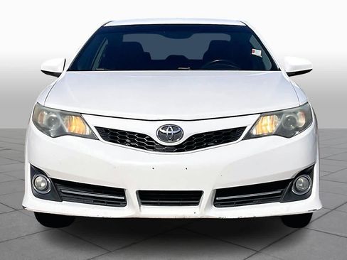 Used 2013 Toyota Camry SE image 4