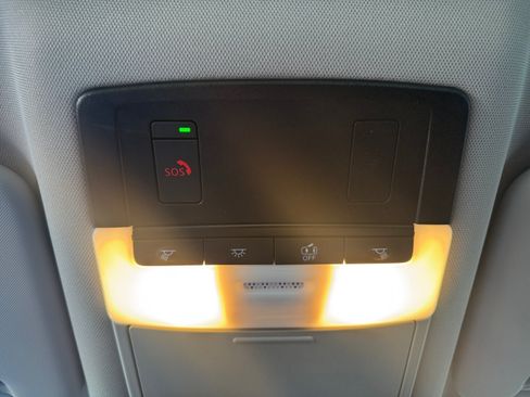 Used 2023 Nissan Rogue SV AWD/4WD image 18