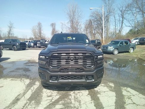 New 2026 RAM 2500 Big Horn AWD/4WD image 10