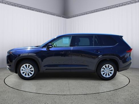 Certified 2024 Toyota Grand Highlander AWD image 5