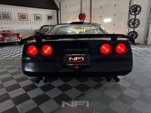 Used 1987 Chevrolet Corvette Coupe image 43