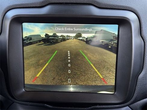 Used 2022 Jeep Renegade Latitude image 17