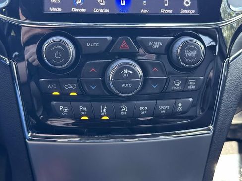 Certified 2021 Jeep Grand Cherokee Limited w/ Quick Order Package 28K 80th AWD/4WD image 38